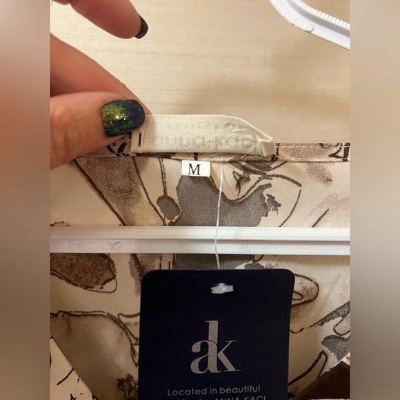 ⚫️ BOGO Anna Kaci women’s abstract print long sleeve blouse size medium - Picture 2 of 7